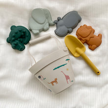 Load image into Gallery viewer, Animals Silicone Beach Bucket Set