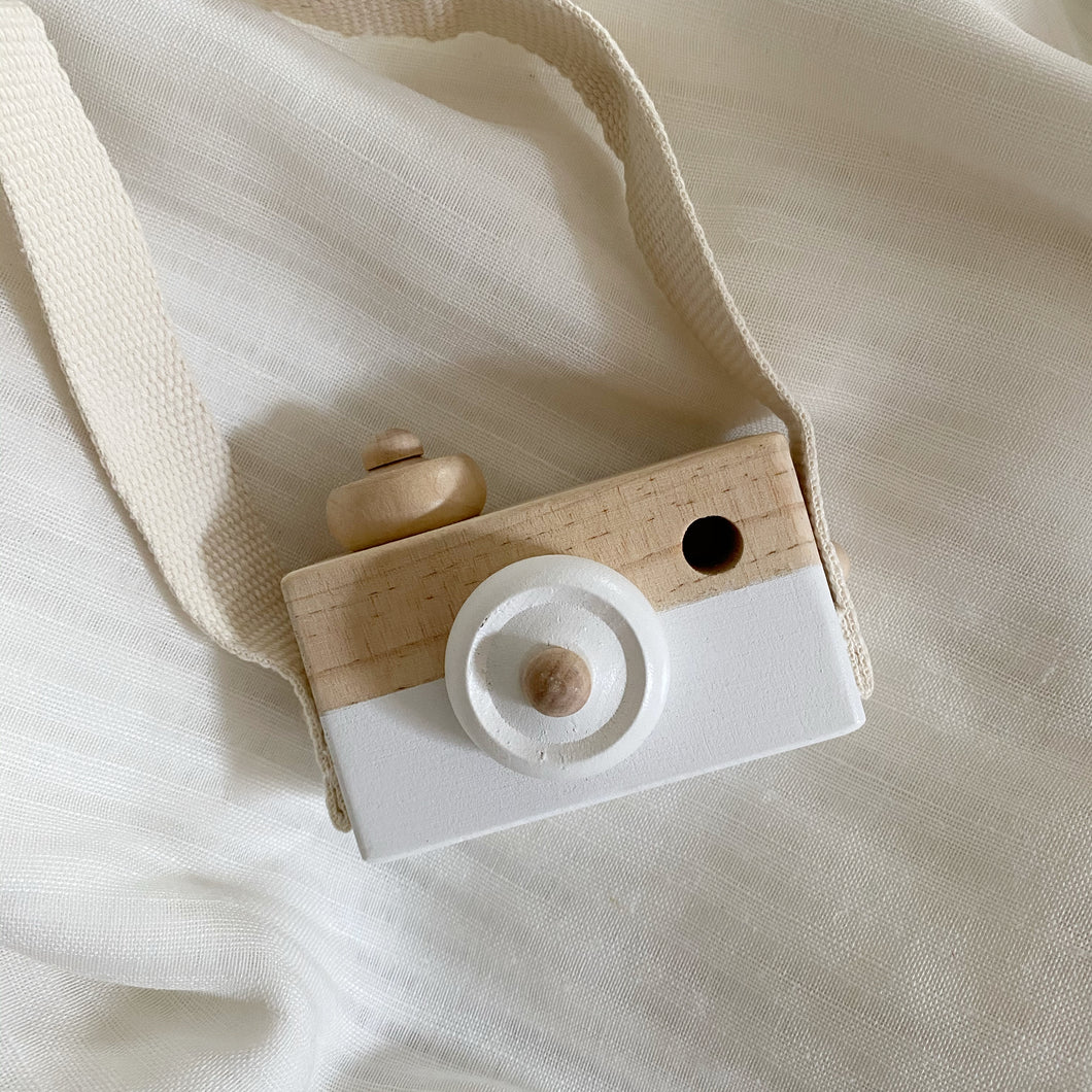 Wooden Camera - White